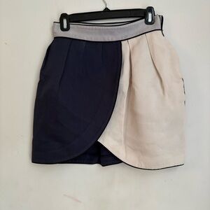 THREAD AND SUPPLY CARLTON SKIRT SIZE 4 two tone